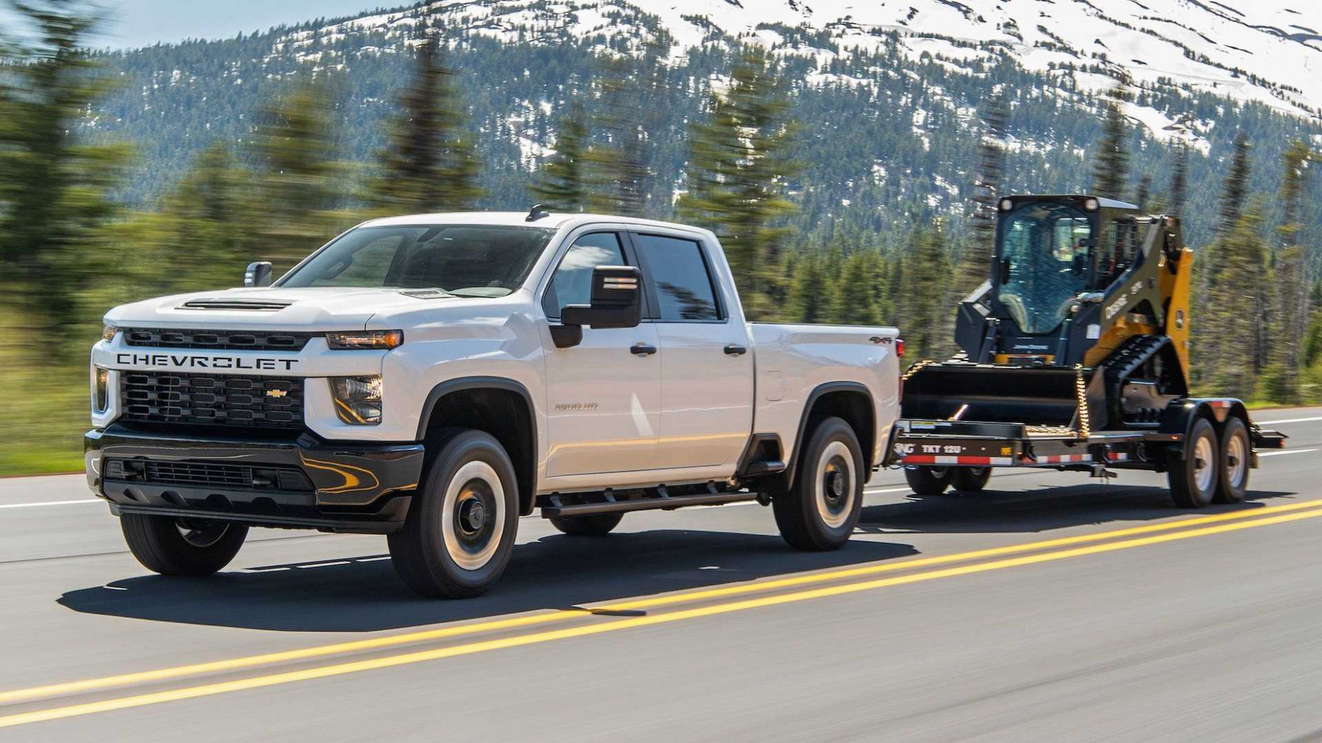 10 Chevrolet Silverado HD Could Get Diesel With Over 10 HP: Report