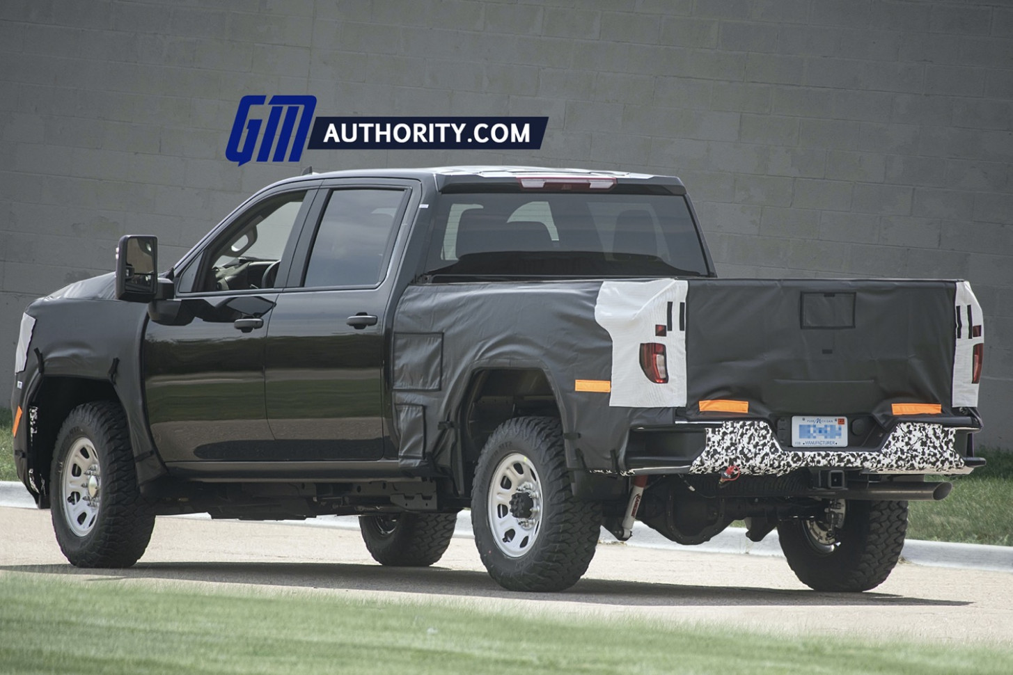 10 GMC Sierra HD Refresh Caught Testing For The First Time