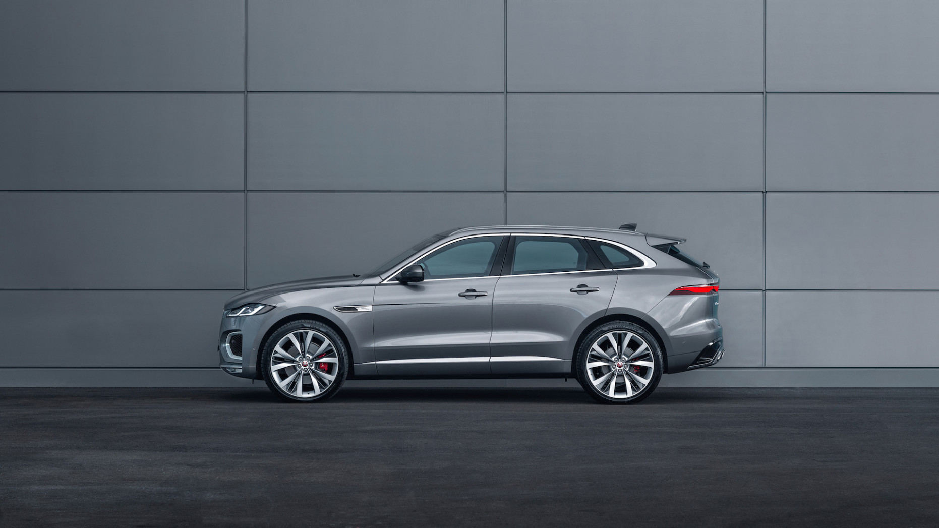 10 Jaguar F-Pace tested, Biden wants a new Beast, Lightning or