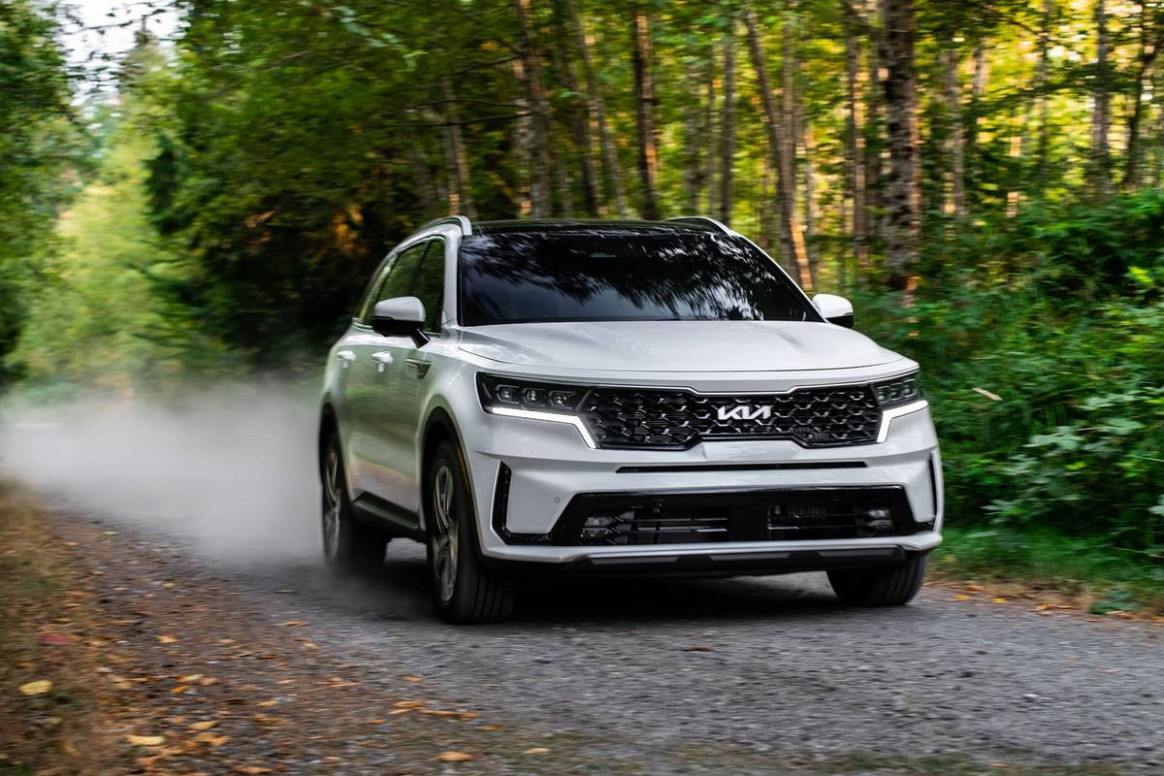 10 Kia Sorento Plug-In Hybrid: Kia Launches First Mainstream 10