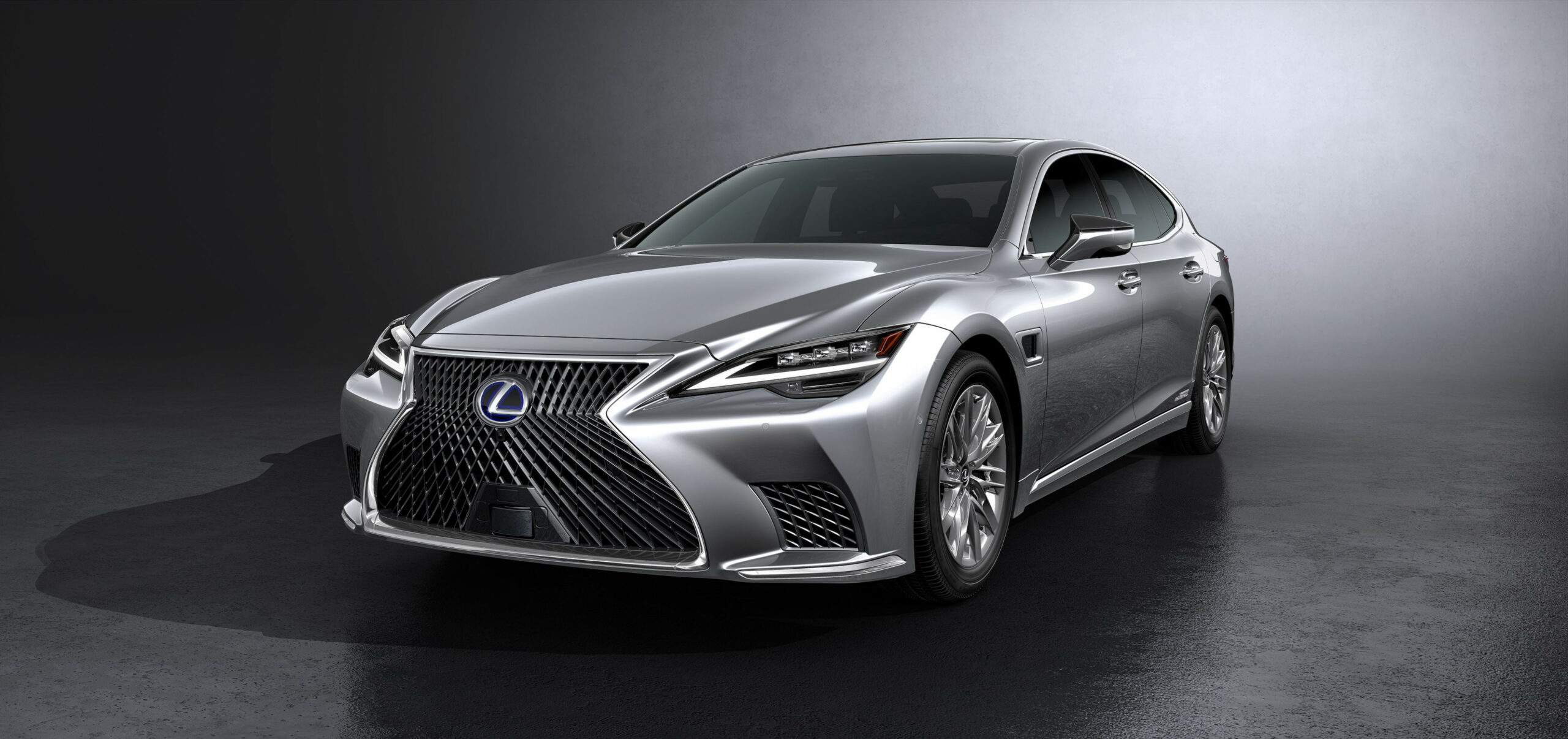 11 Lexus LS Will Receive Styling and Infotainment Updates