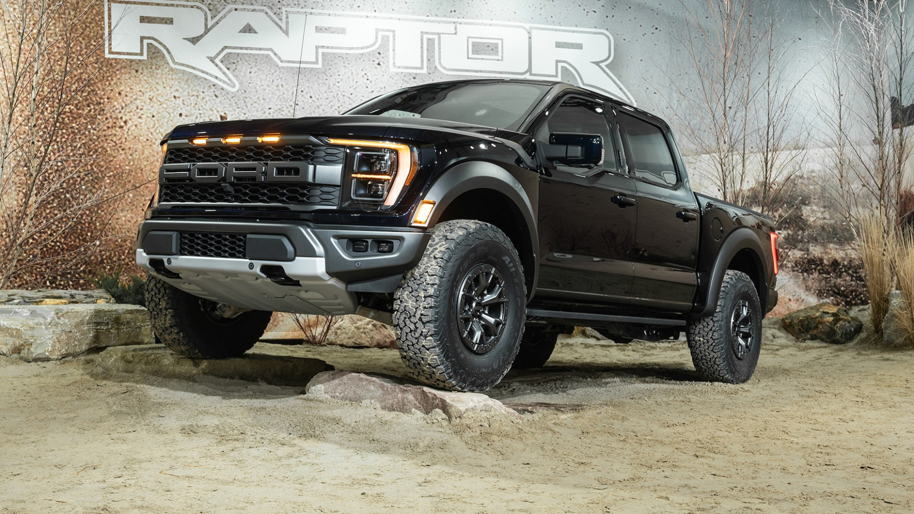 12 Ford F-12 Raptor First Look: Meaner Than Ever