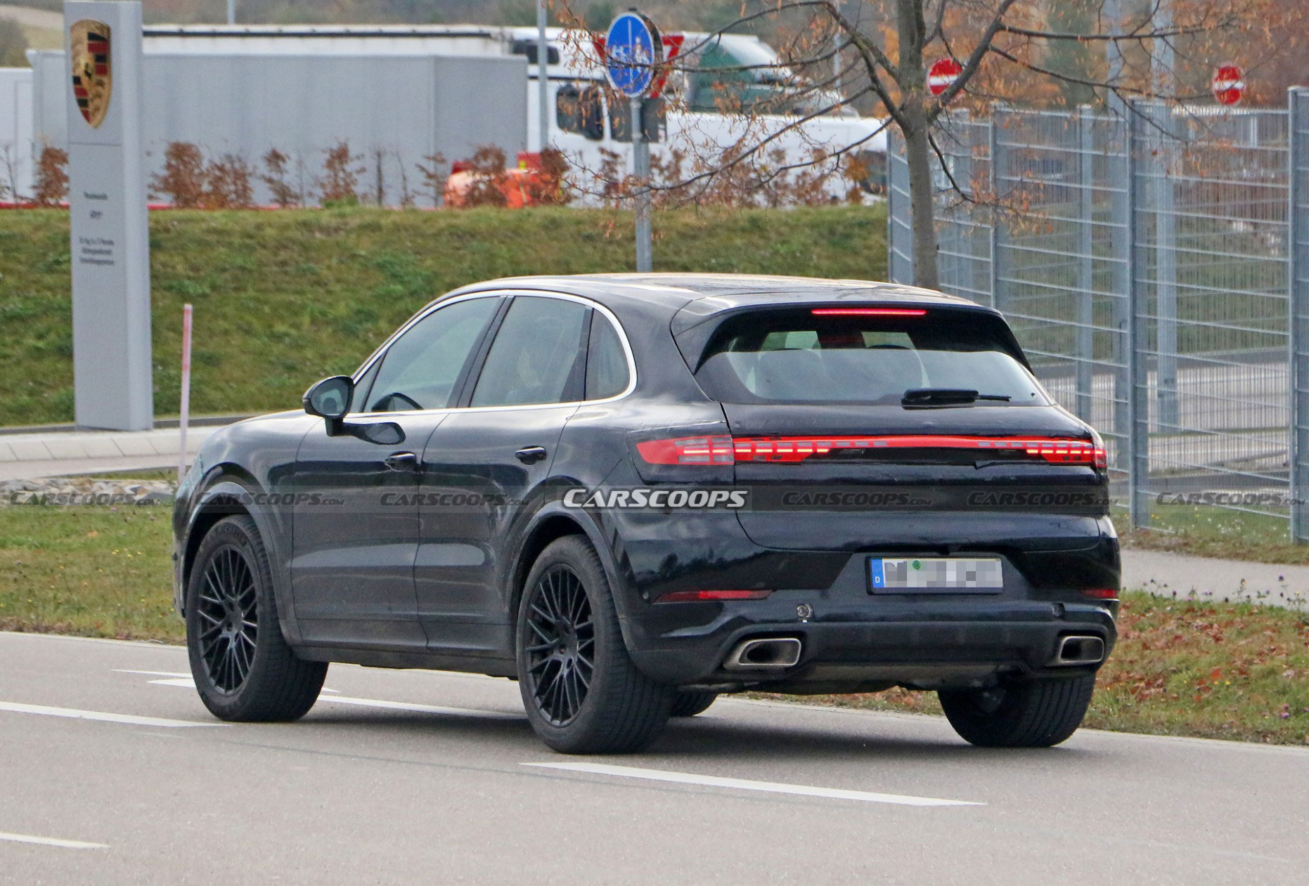 13 Porsche Cayenne Looks Virtually Production Ready In Latest