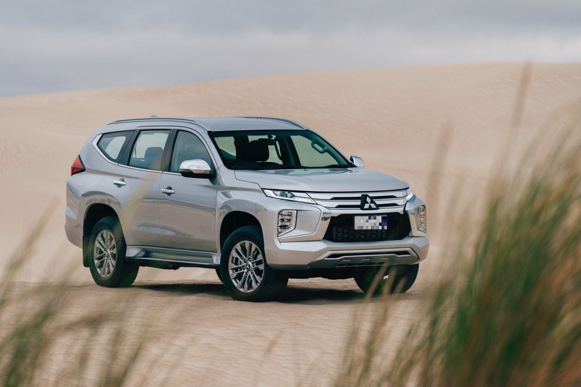 14 Mitsubishi Pajero Sport Review: GLS, GLX, Exceed - Future SUVs