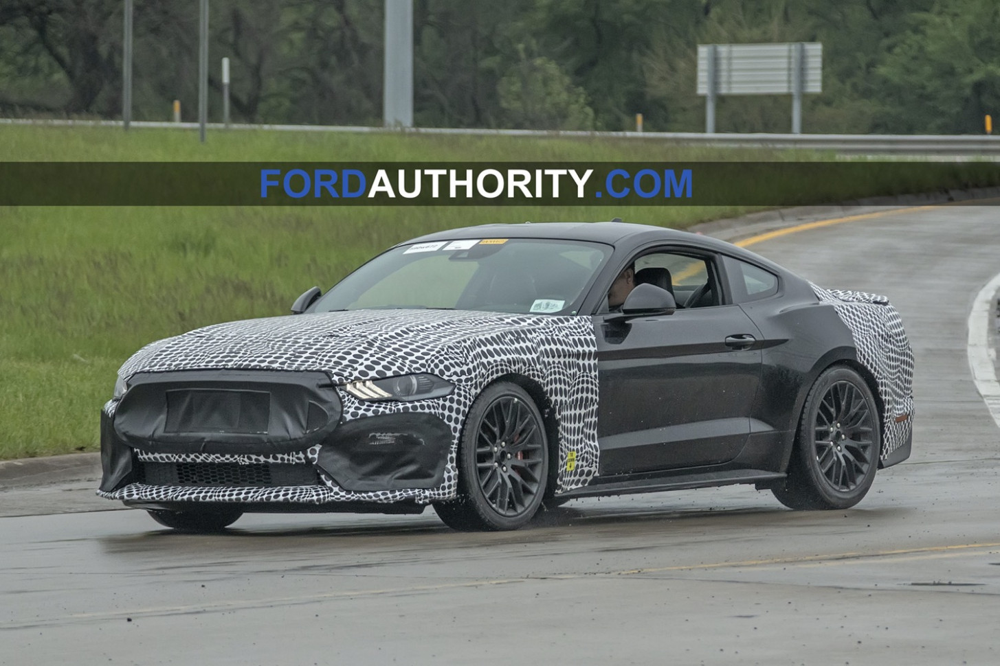 14 Mustang Facelift Spied Testing One More Time