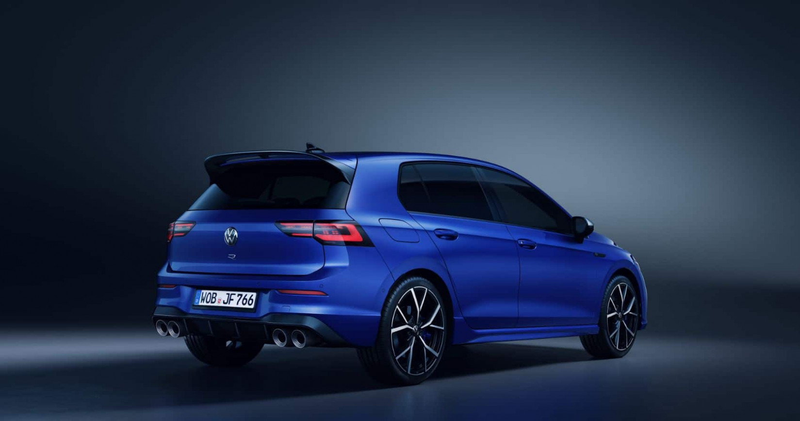 14 VW Golf R: Volkswagen's Most Powerful Golf is a Riot!