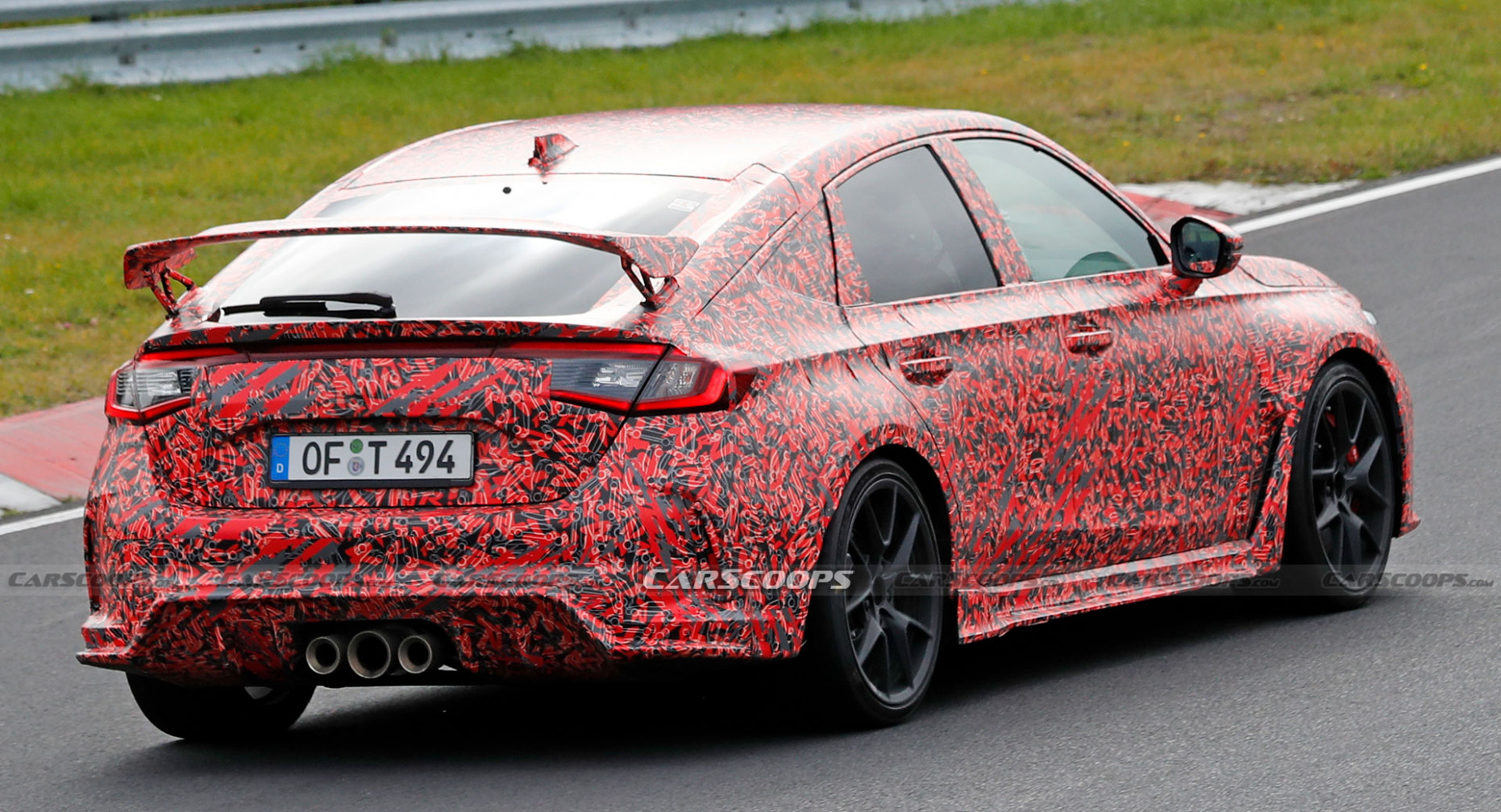 15 Honda Civic Type R Hits The Nurburgring, Probably Has A Lap