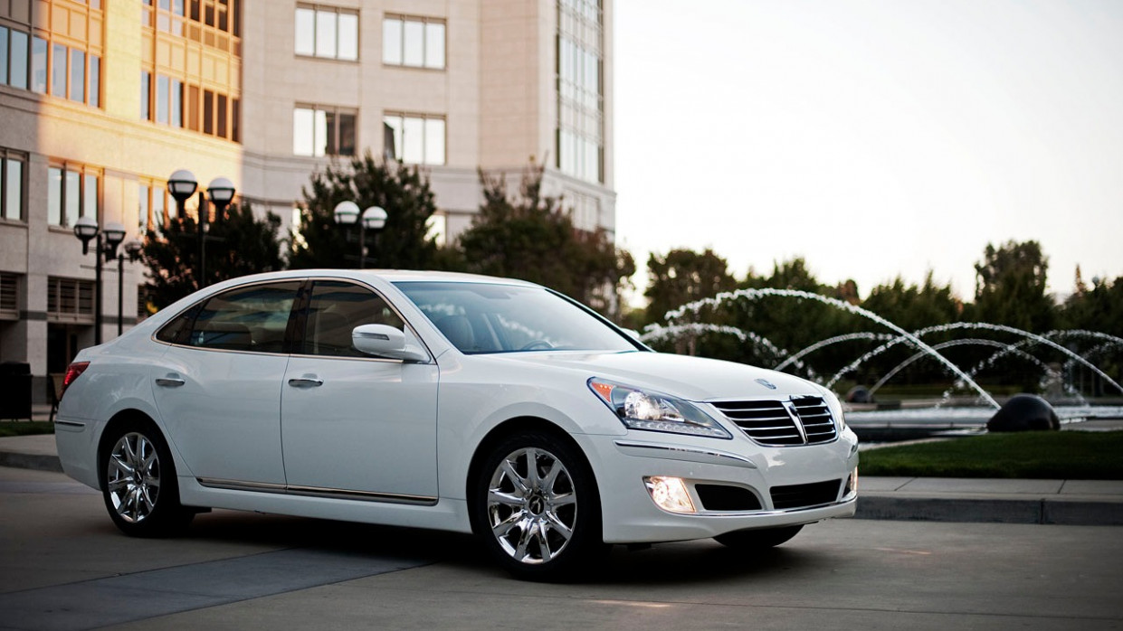 15 Hyundai Equus Priced From $15,15