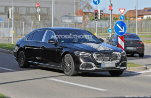 12 Mercedes-Maybach S-Class spy shots: Ultra-luxury sedan almost