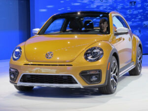 12 Volkswagen Beetle Gets Dune And Denim Special Editions