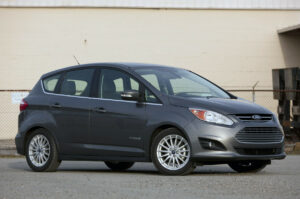 13 Ford C-Max Hybrid: Review Photo Gallery