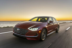 13 Hyundai Sonata Hybrid: New King of Hybrid Sedans?