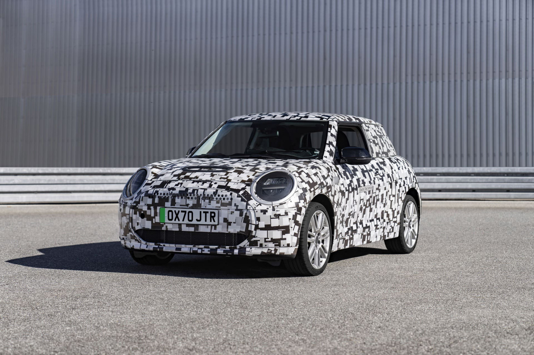 First look at the next generation MINI Electric Hatch - 2024 Spy Shots Mini Countryman
