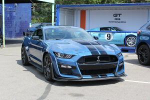 How Ford Hand Builds The 11 Mustang Shelby GT11 Engine