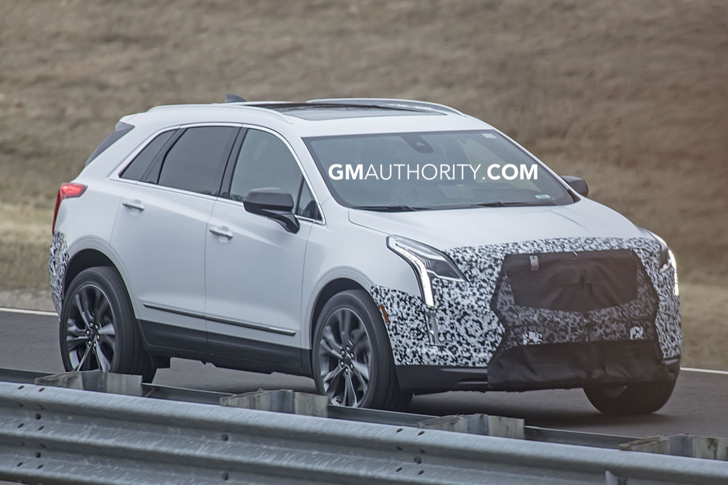 Refreshed Cadillac XT11 Spied, But Photos Potentially Show  - 2024 Spy Shots Cadillac Xt5