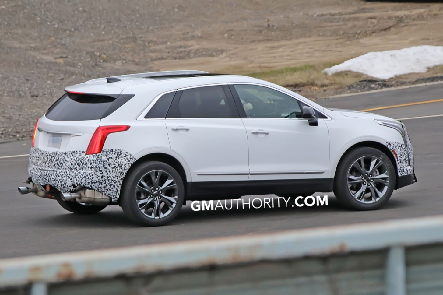 Refreshed Cadillac XT11 Spied, But Photos Potentially Show  - 2024 Spy Shots Cadillac Xt5