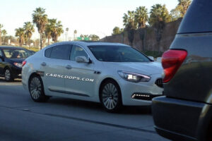 U Spy: New Kia Quoris Sedan Makes Yet Another Appearance in