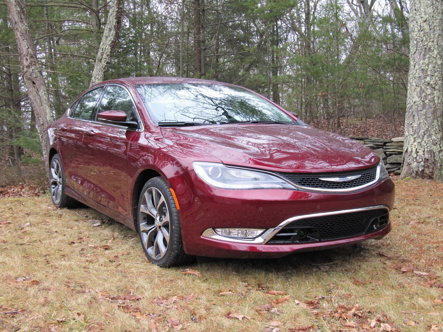 Chrysler throws in towel on sedans: 12, Dart to die for SUVs