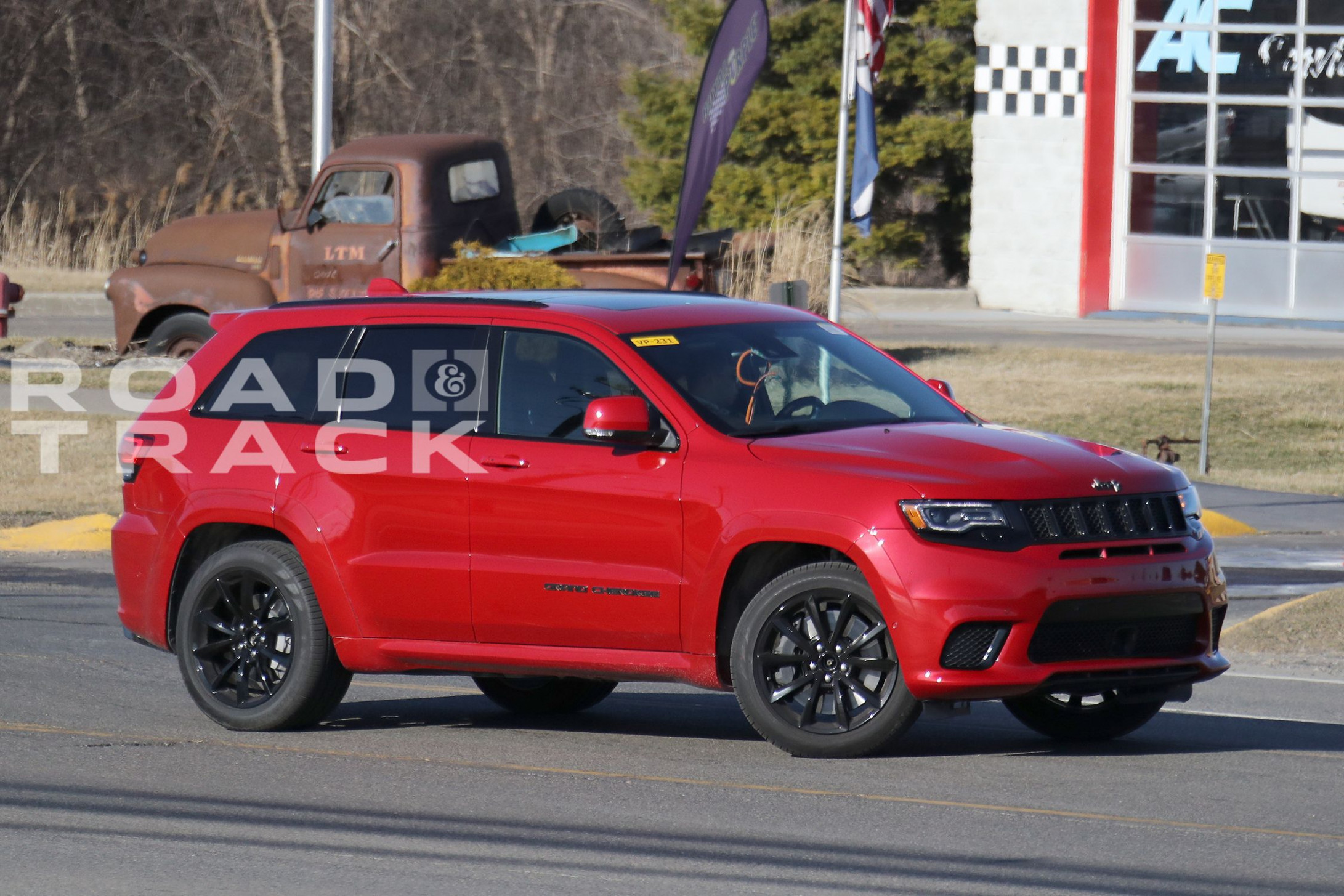 Hellcat-Powered Jeep Grand Cherokee Trackhawk Spied, Including