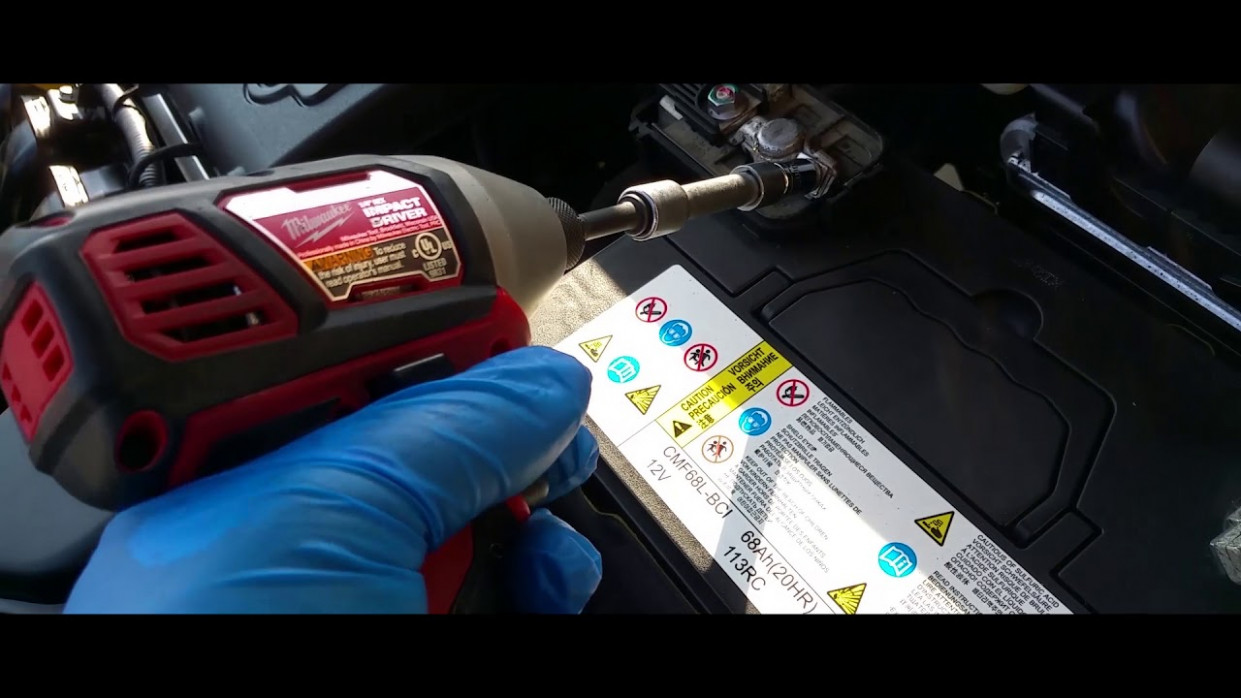 How to: Remove a Battery from a 4 Kia Sportage - battery for kia sportage