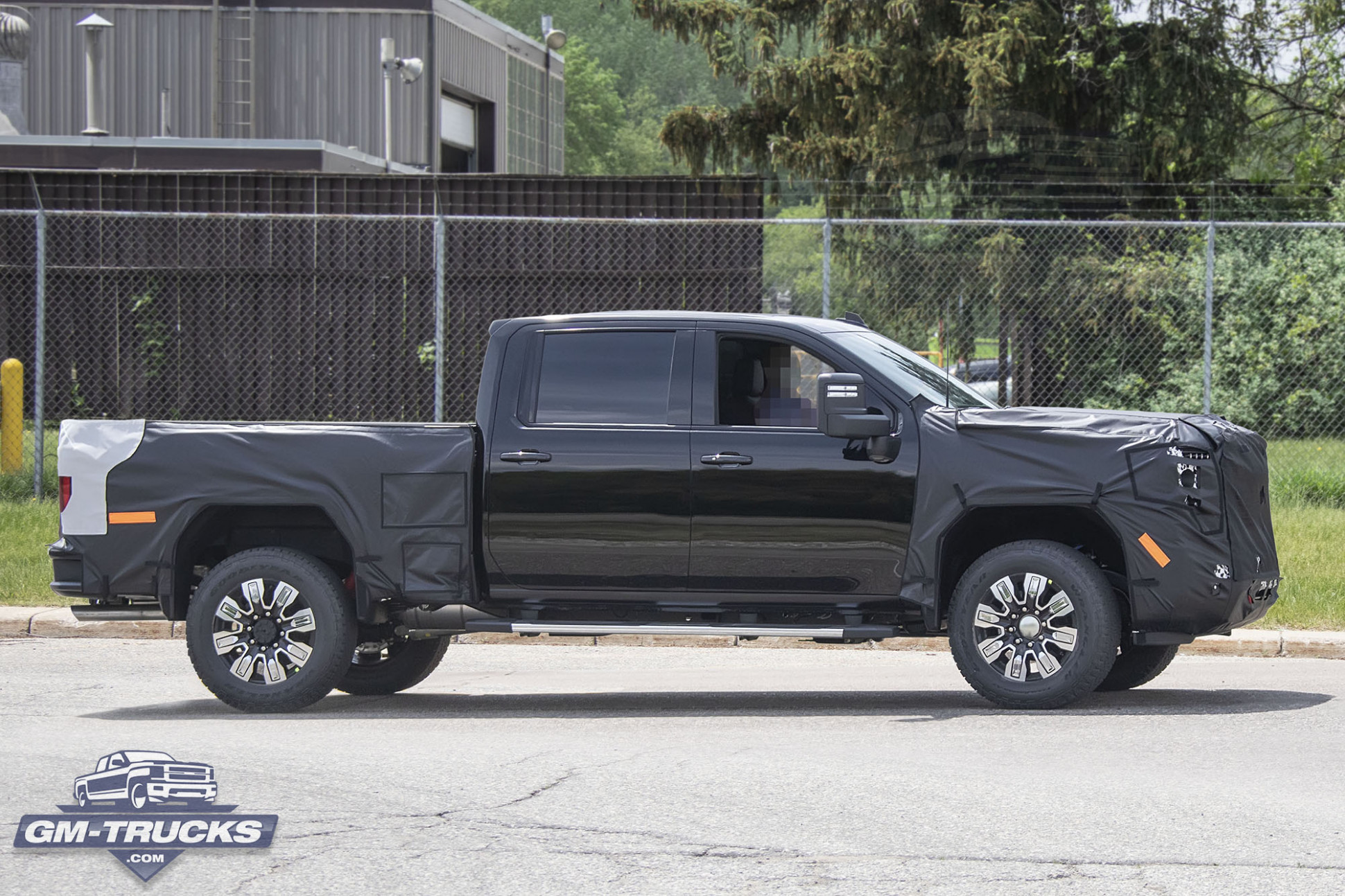 Interesting 10 GMC Sierra HD AT10/Denali Prototype Photographed