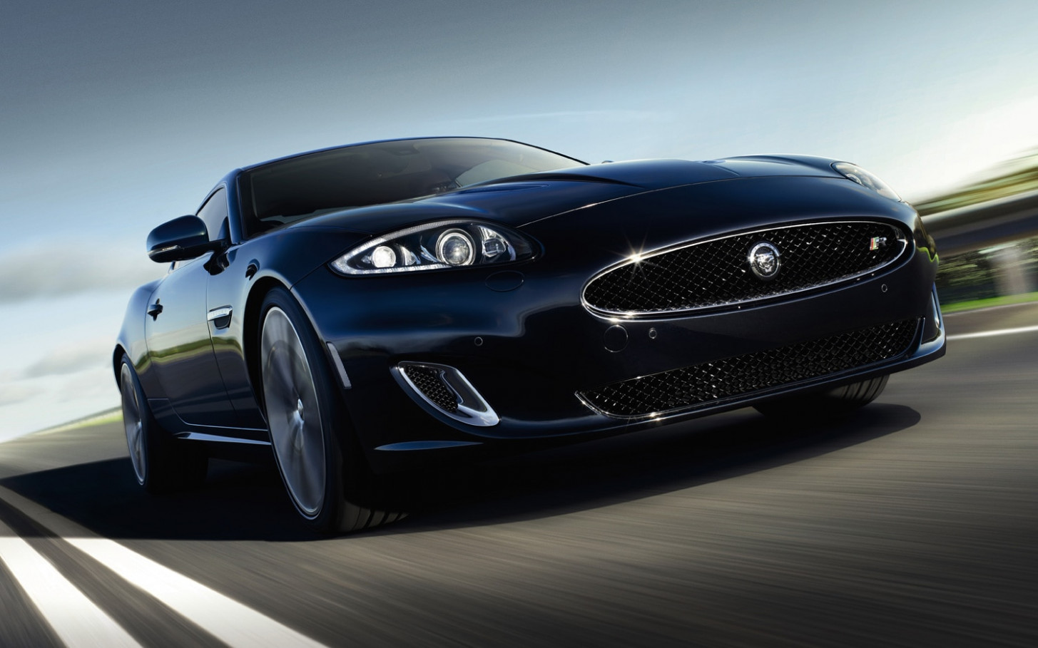 Jaguar XK Receives Limited-Edition Artisan SE Model