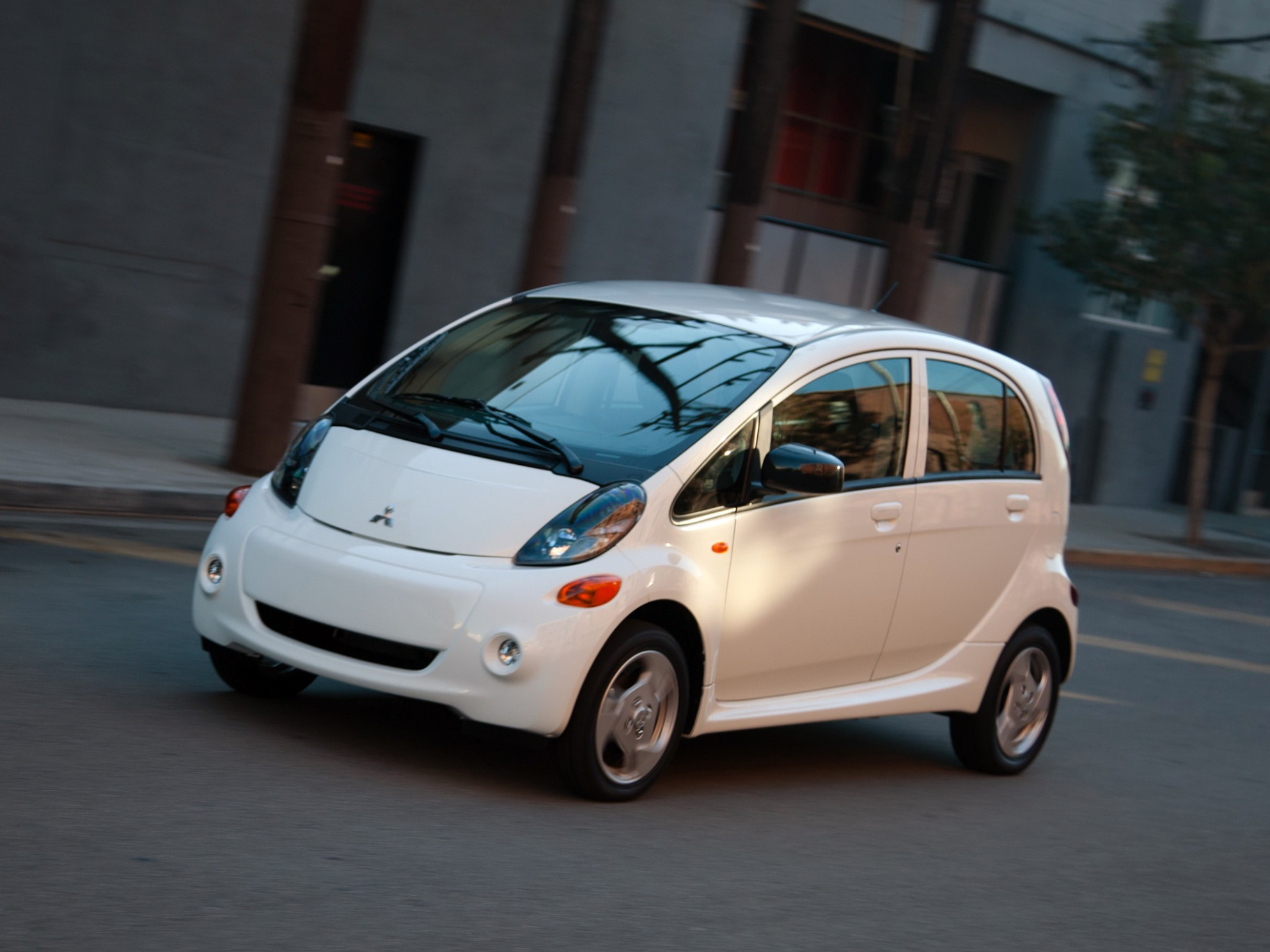 Mitsubishi Kills the i-MiEV, Its First Mass-Produced EV