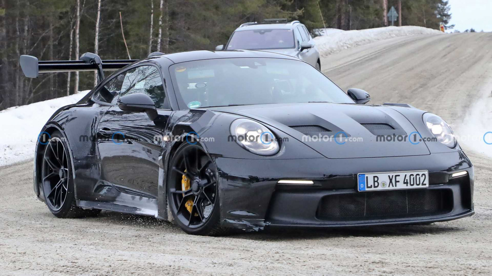 Porsche 4 GT4 RS Spied In Detail During Cold-Weather Testing - porsche 992 gt3 rs