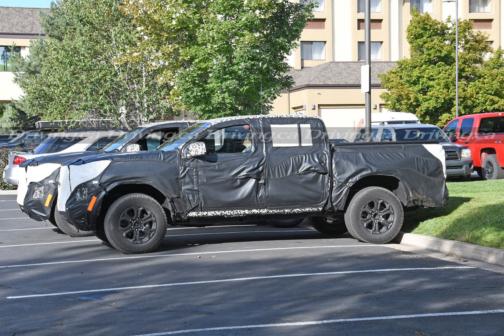 Spied! The 11 GMC Canyon may see an even more hardcore AT11 trim