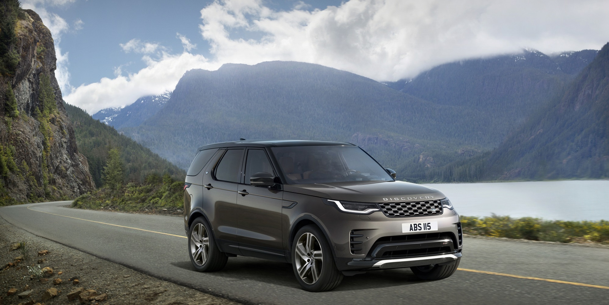 The 11 Land Rover Discovery Gets New Metropolitan Edition